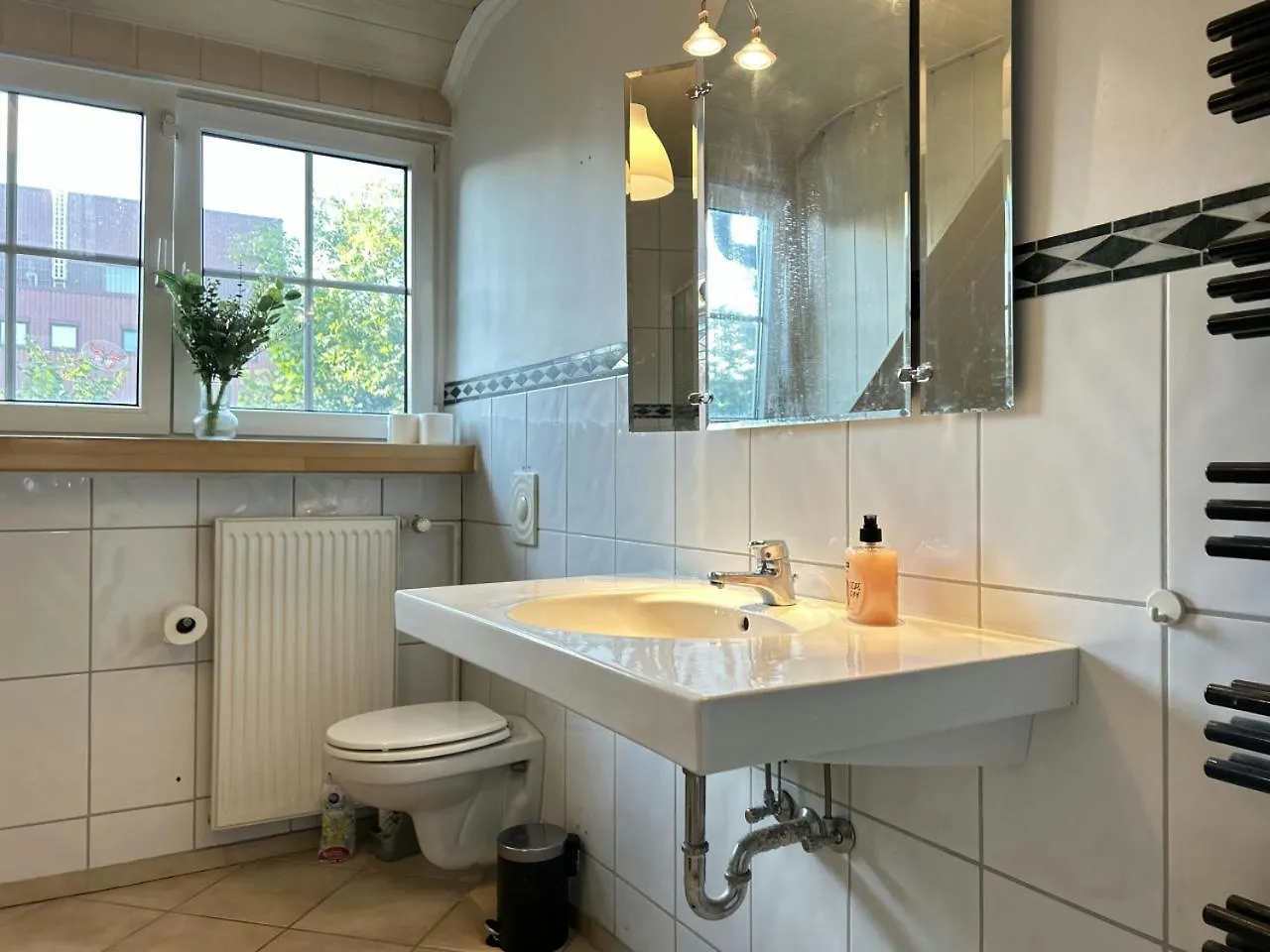 Spacious Apartment For 10 Hamburg-Harburg