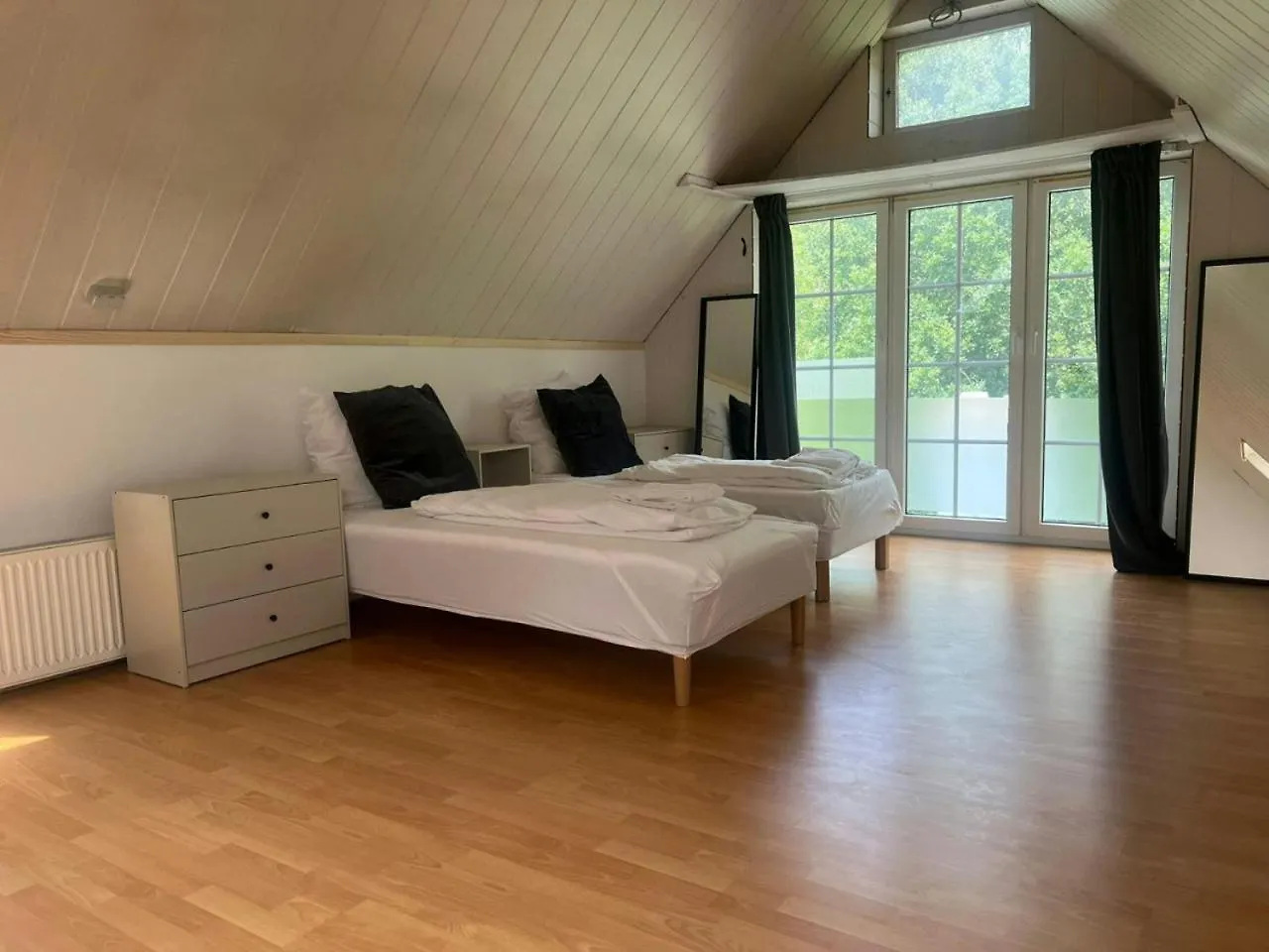 Spacious Apartment For 10 Hamburg 0*,  Germany