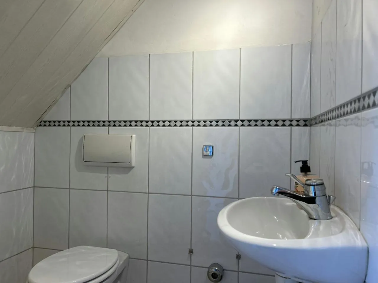 Spacious Apartment For 10 Hamburg Germany