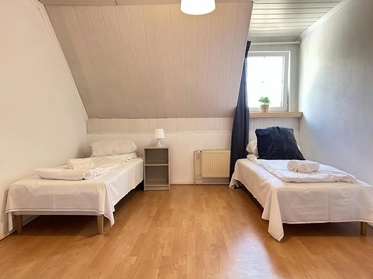 Spacious Apartment For 10 Hamburg Germany